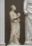 Angelo Adorante con la pietra in mano