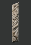 Frammento di cornice architettonica dalla facciata arnolfiana del duomo a colonna tortile con tre lacerti di rosoni