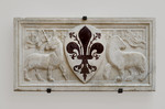 Lastra con stemma della città di Firenze ed emblemi dell'Arte della Lana