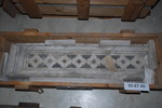 Frammento di cornice architettonica a forma di lastra rettangolare con motivi decorativi geometrici dalla facciata di Santa Maria del Fiore