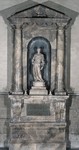 Edicola marmorea dell'Ammannati per il profeta Isaia di Nanni di Banco