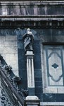 Statua Profeta pinnacolo superiore destro Porta dei Cornacchini
