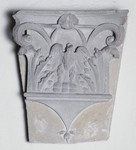Peduccio con foglie d'acanto e aquila